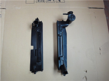 Universal Compatibility Plastic Radiator Tank with Customization Options